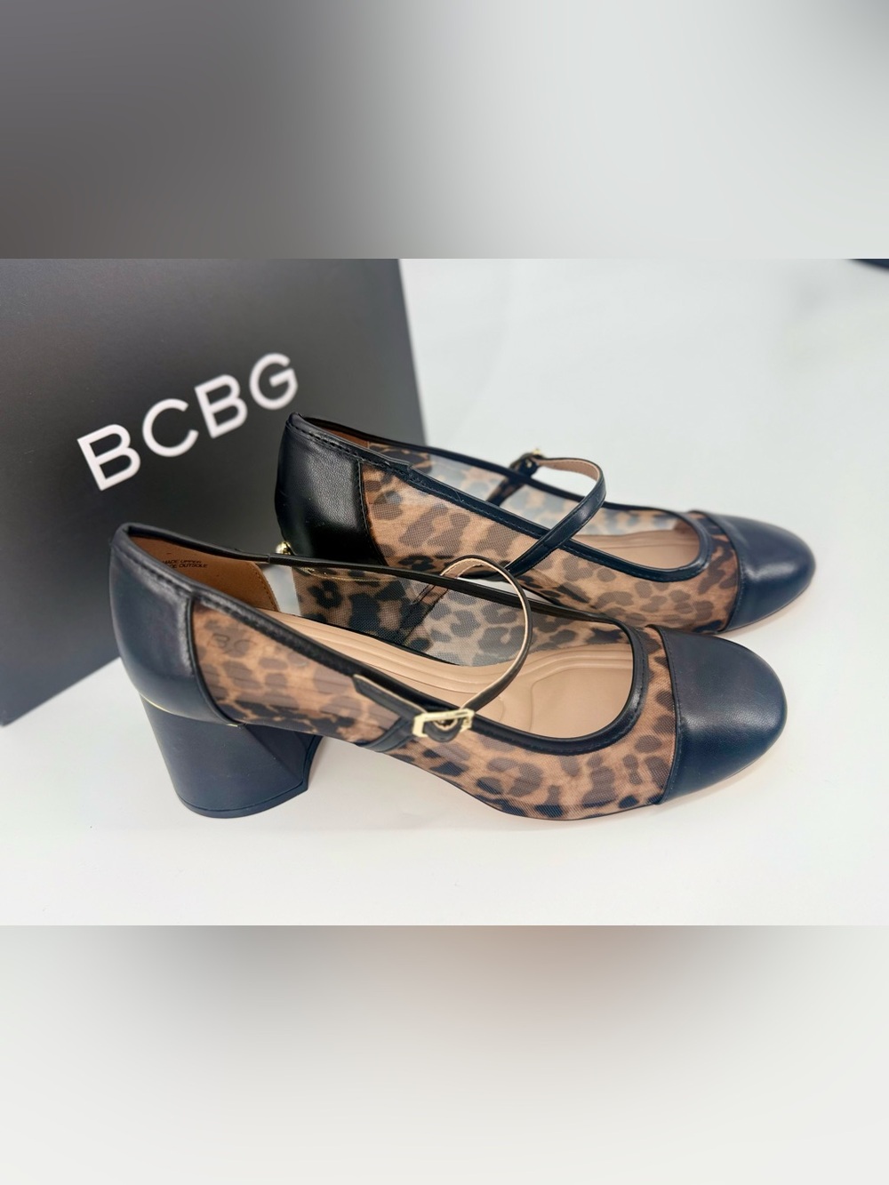 NWT BCBG Millie Cheetah Mesh Mary Jane Block Heel Pumps Size 8 or 9 - Picture 3 of 9